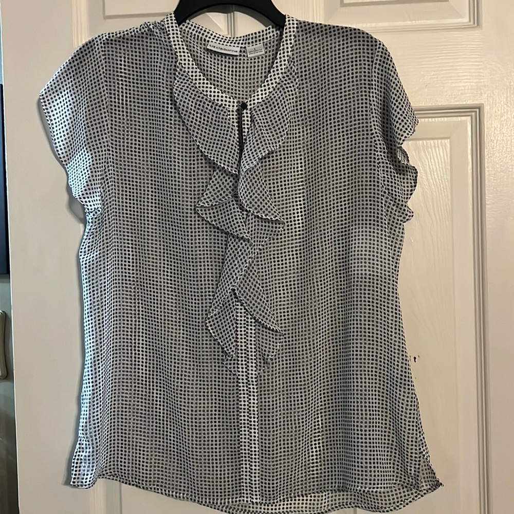 Ladies blouse- gray/white dot